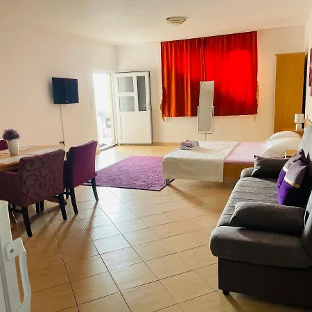 Studio Trogir Helena Kwatera prywatna